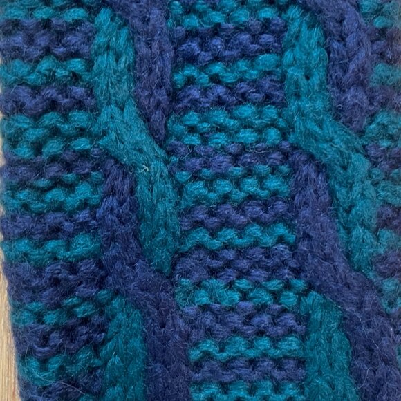 SOLD  Free People Mariella Blue/green Cable Knit Arm Warmers One Size - Picture 4 of 5